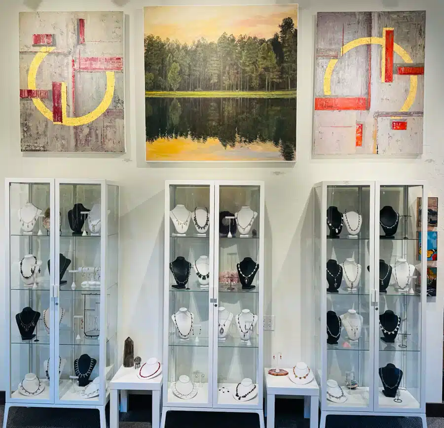 7a Pinetop Gallery Home